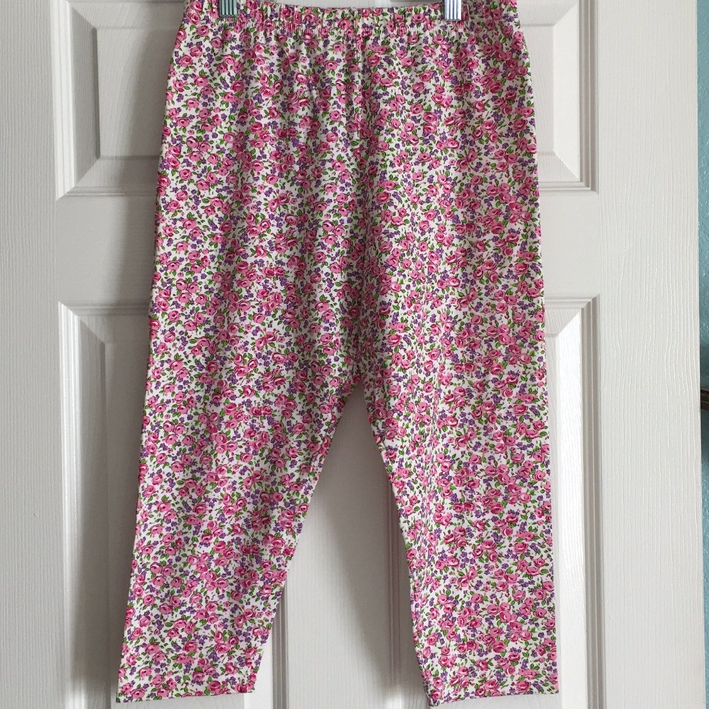 NWOT ~ Kathy Ireland Floral Pattern Leggings